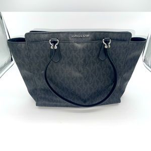Michael Kors deedee large signature convertible tote bag